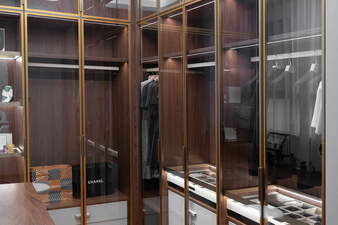 Project Case - Cloakroom